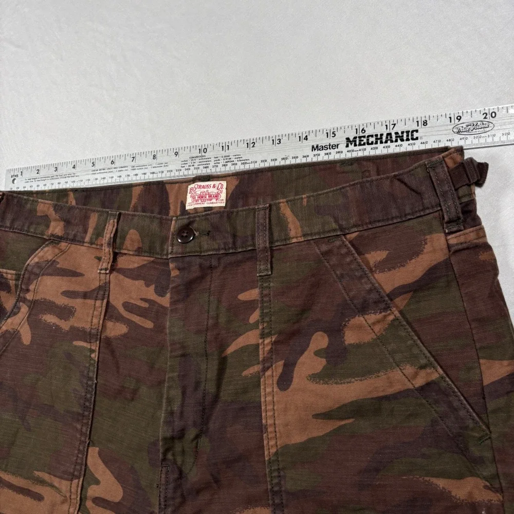 Levis waistband accurate